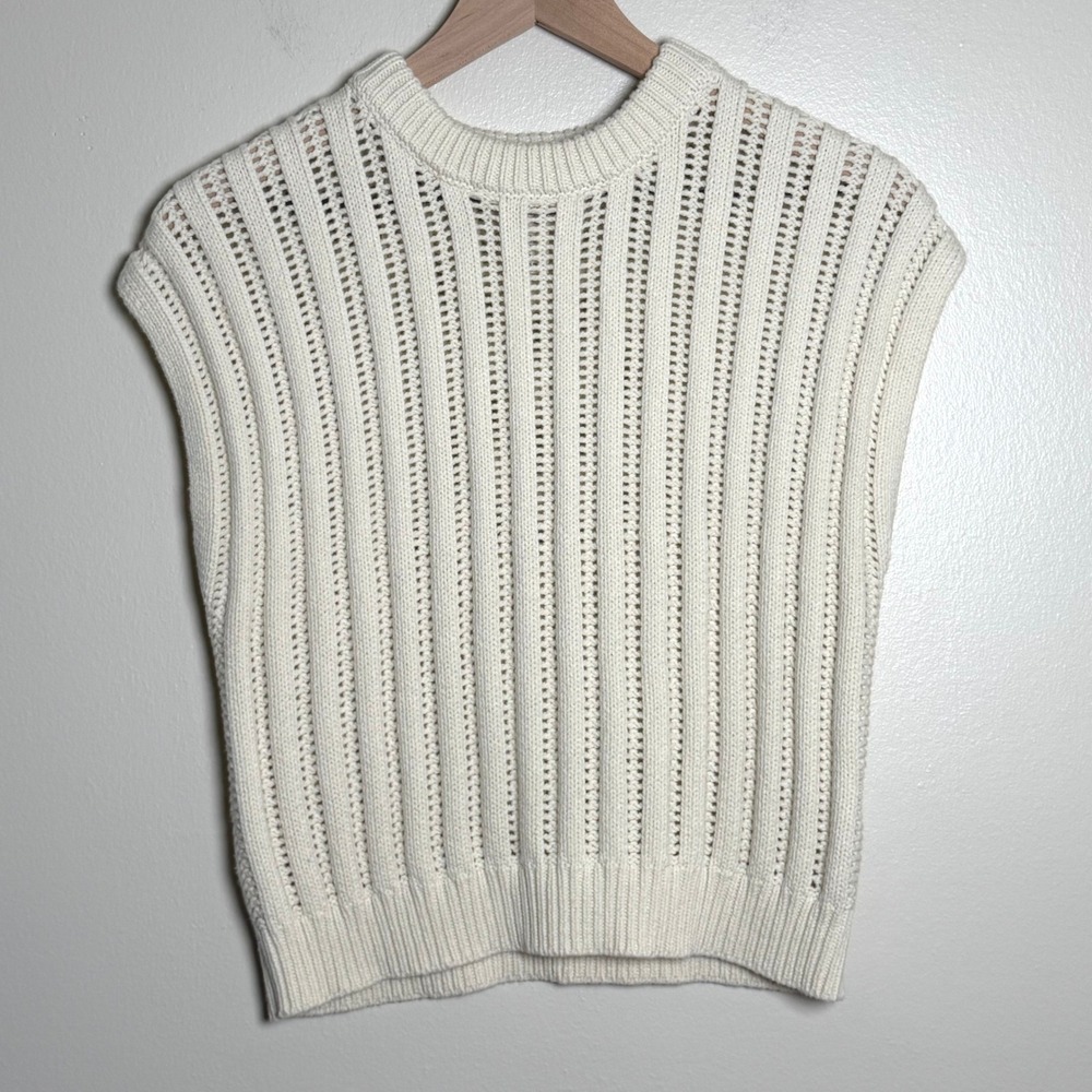 Jessica Simpson Ivory Open Knit Sweater Vest Sleeveless Crew Neck Cream Medium